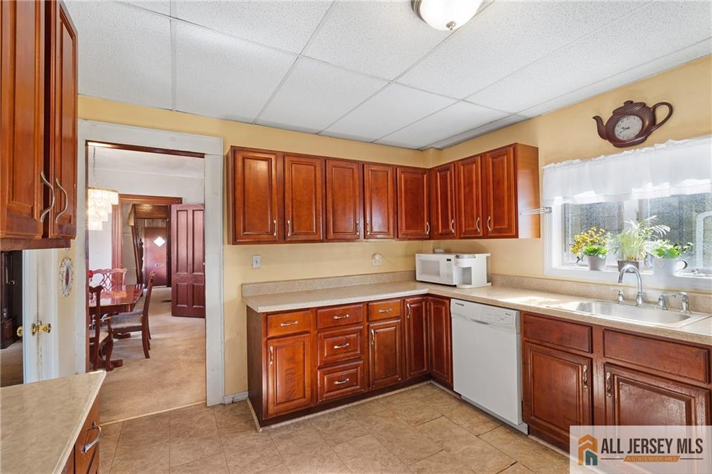 689 Springdale Avenue, East Orange, New Jersey image 10