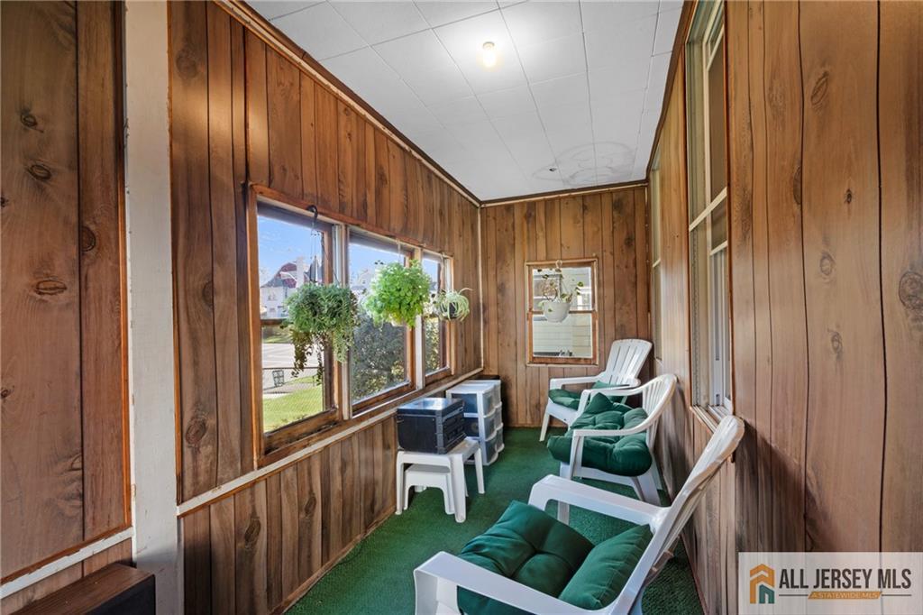 689 Springdale Avenue, East Orange, New Jersey image 2