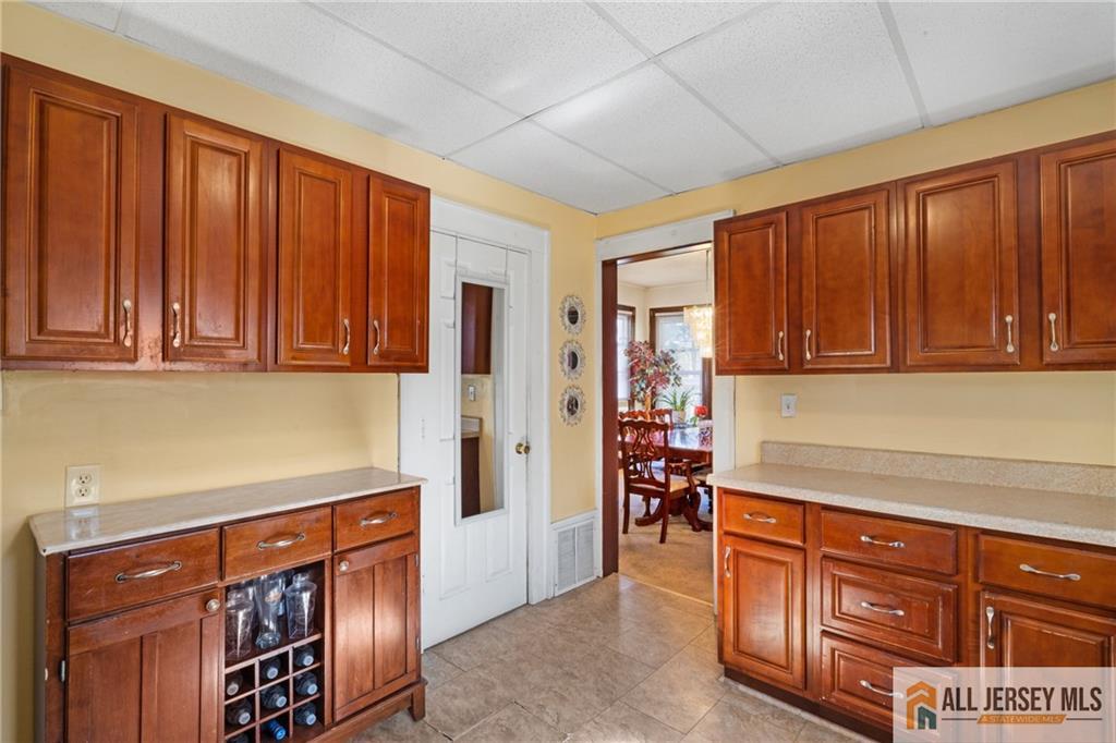 689 Springdale Avenue, East Orange, New Jersey image 11