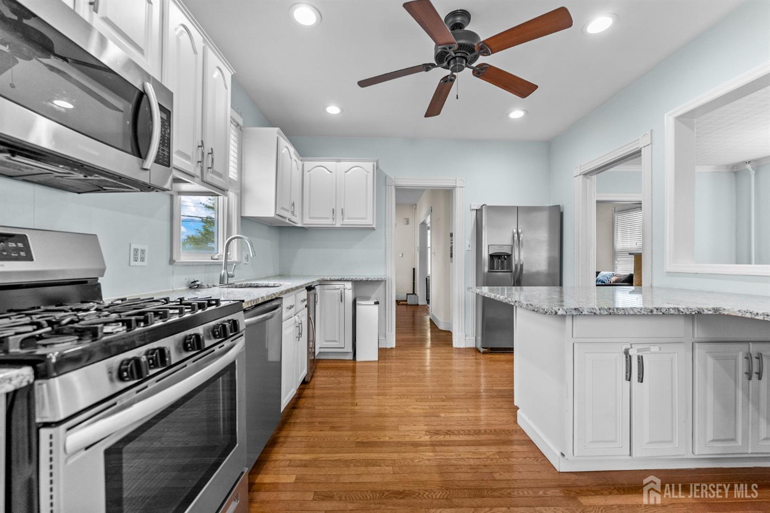 223 Main Street, Metuchen, New Jersey image 12