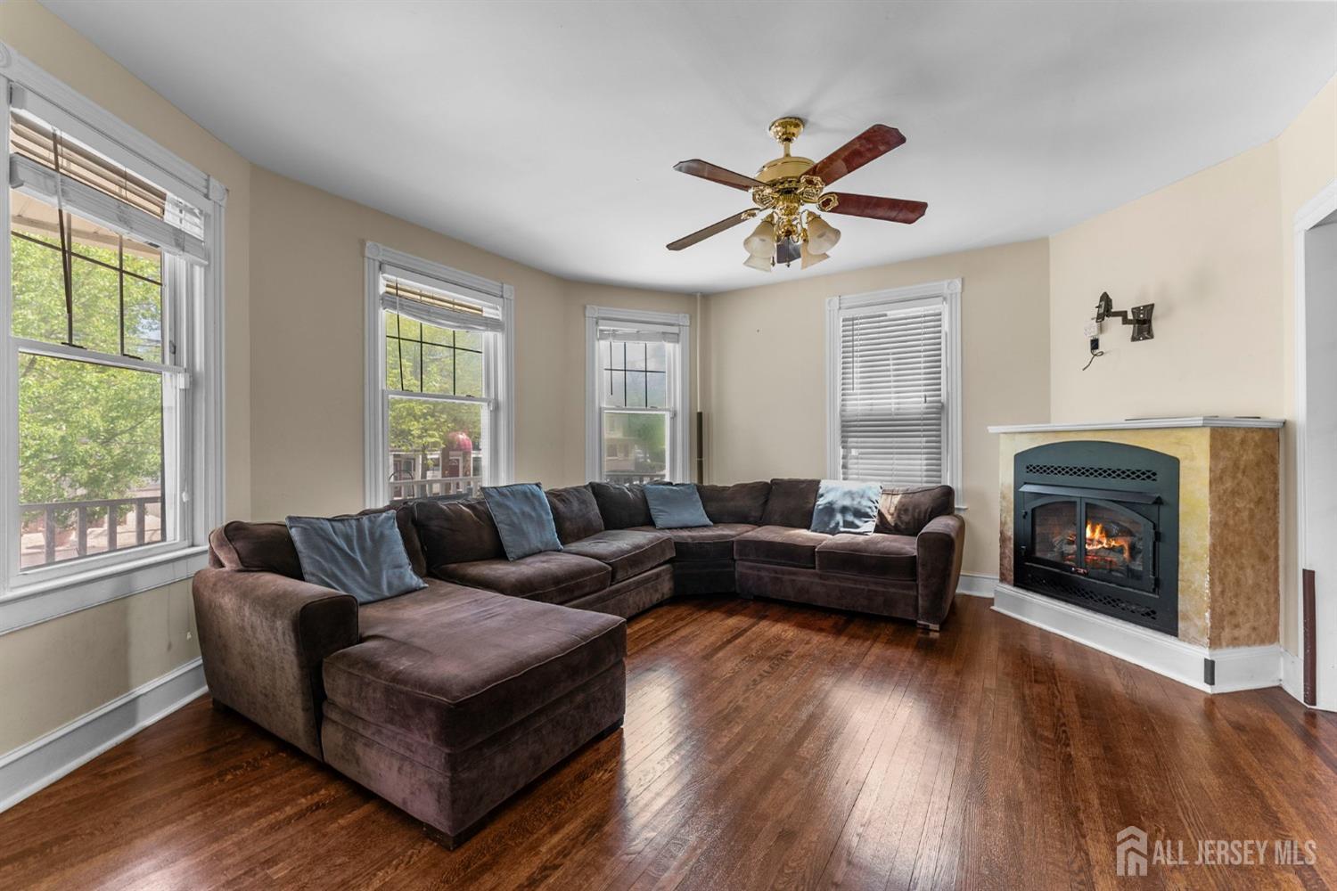223 Main Street, Metuchen, New Jersey image 4