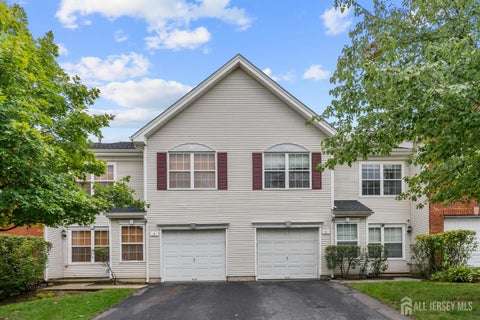 Condo For Sale - 6 Windsong Circle<br/> Middlesex County, East Brunswick, NJ 08816