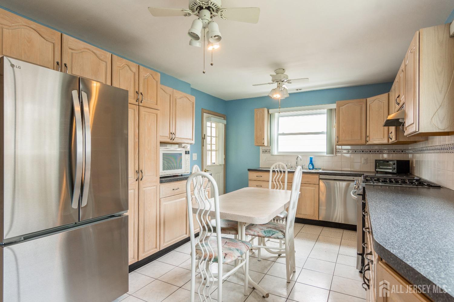 49 Merritt Avenue, Sayreville, New Jersey image 4