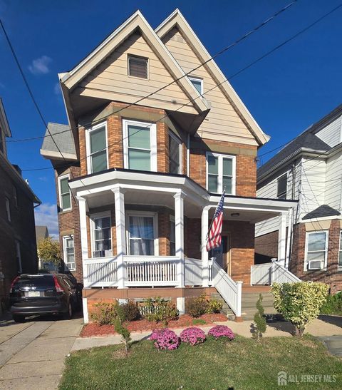 Apartment For Rent - 272 Market Street<br/> Perth Amboy, NJ 08861