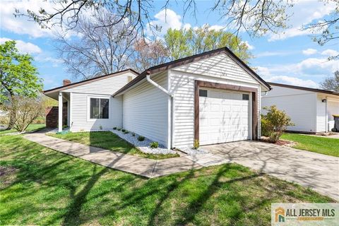 Condo For Sale - 265 Crosse Drive #265A<br/> Monroe, NJ 08831