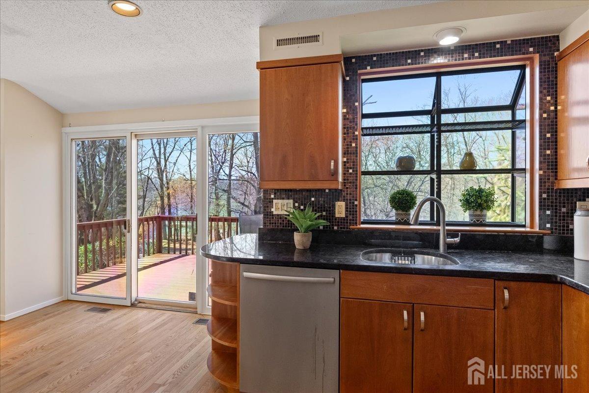 415 Sayre Drive, Plainsboro, New Jersey image 11