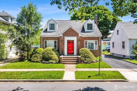 Homes For Sale - 25 S 7th Avenue<br/> Middlesex County, Highland Park, NJ 08904