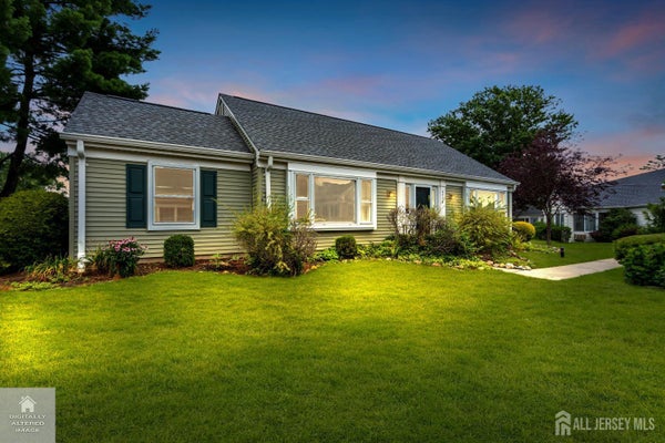 452 A ROXBURY LN, MONROE TOWNSHIP, NJ 08831 - Image be50eaa3301bf499b009d40f00fa7803/274194568