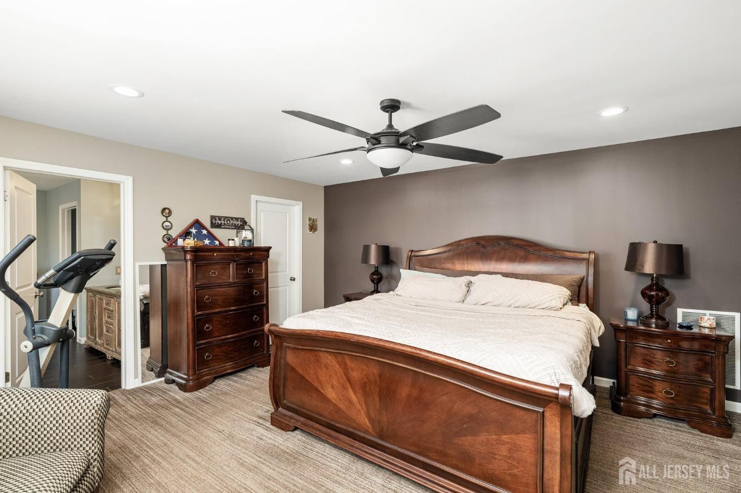 163 Dutch Road, East Brunswick, New Jersey image 17