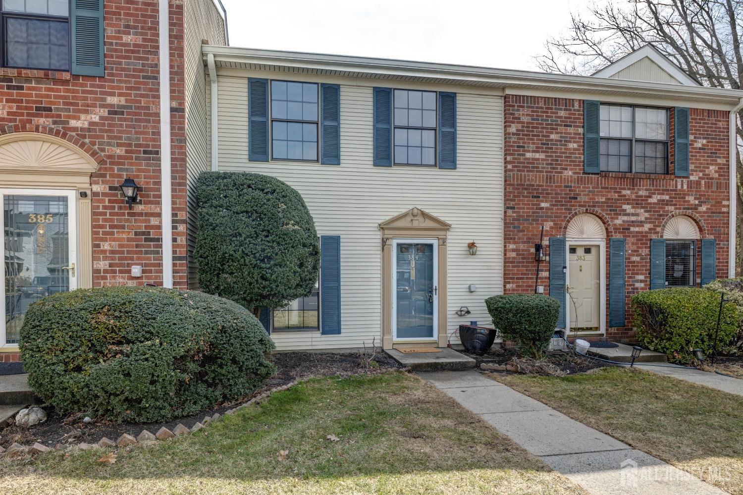 384 Danbury Lane, East Brunswick, New Jersey image 2