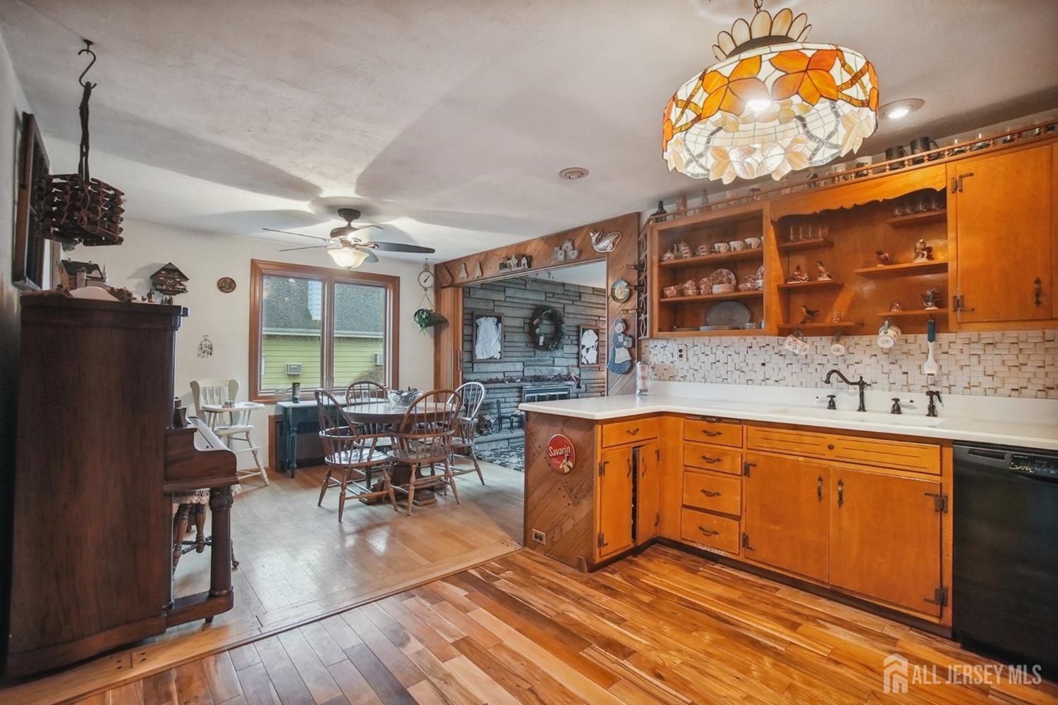 42 Frederick Street, Carteret, New Jersey image 6
