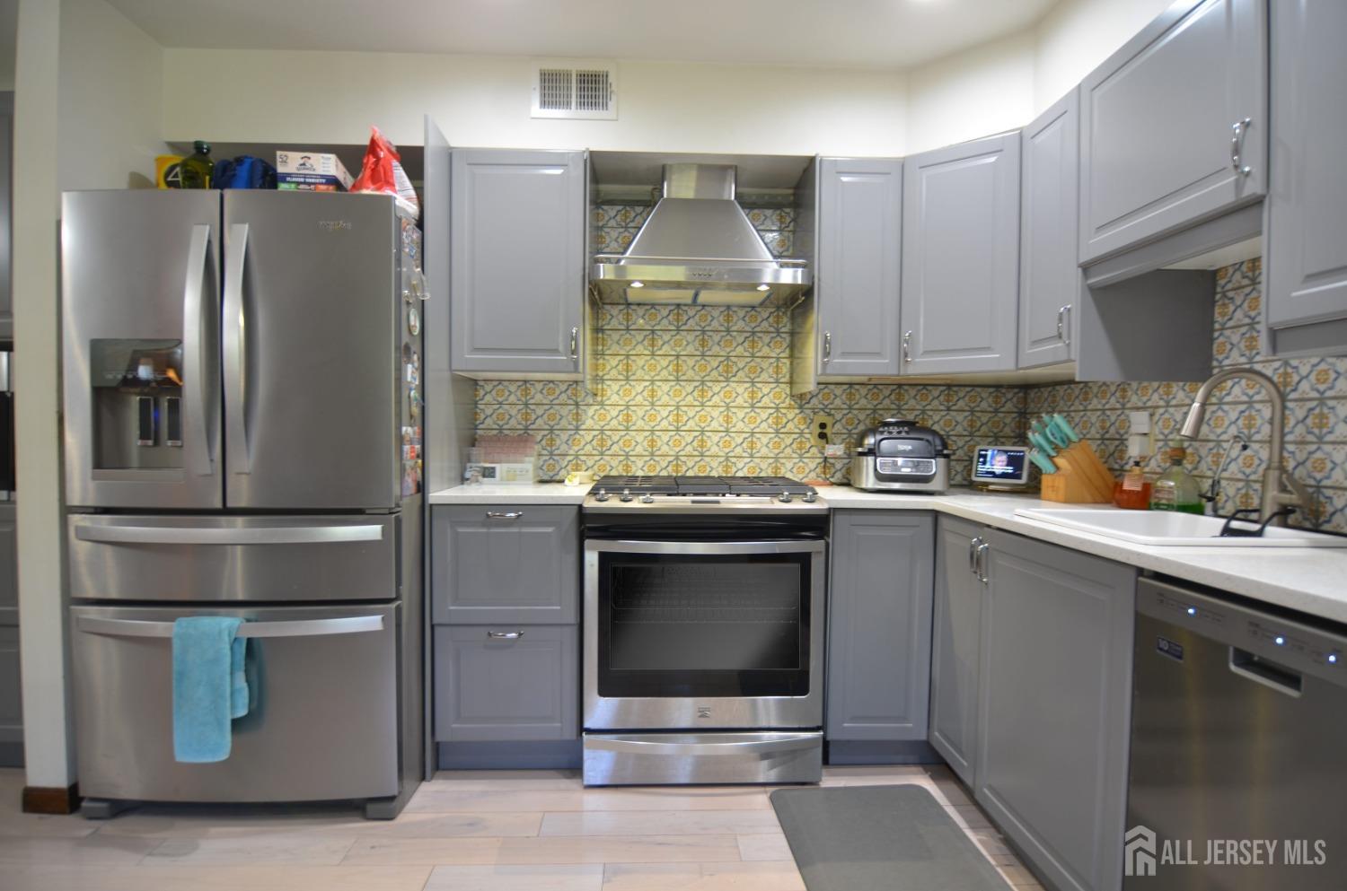 108 Juliette Street, Perth Amboy, New Jersey image 7