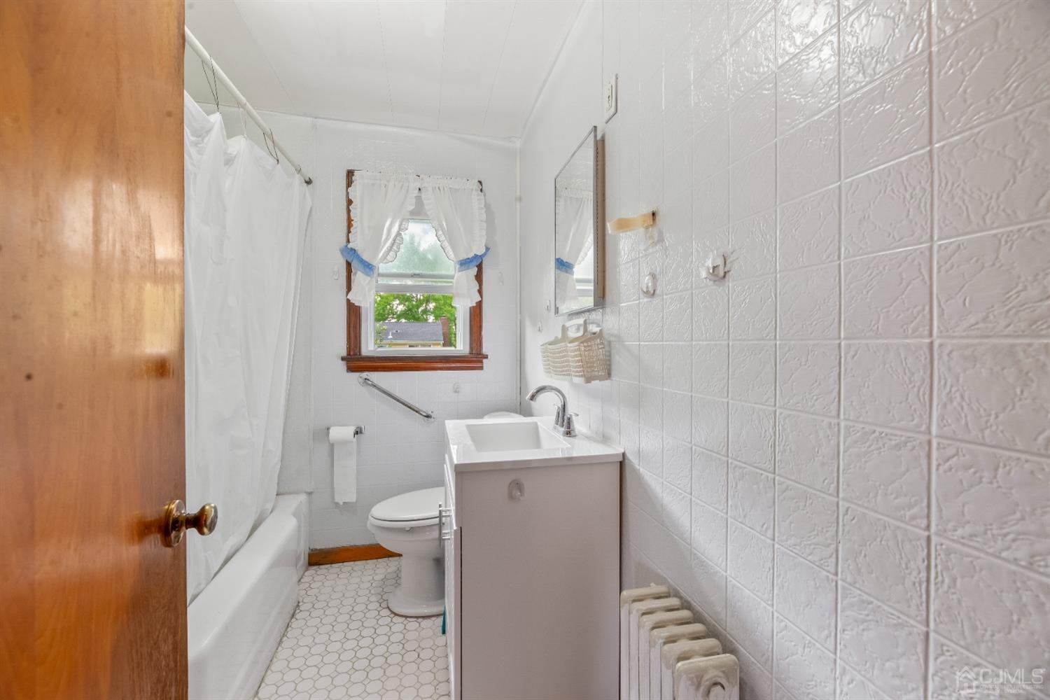 25 Lamar Avenue, Edison, New Jersey image 15