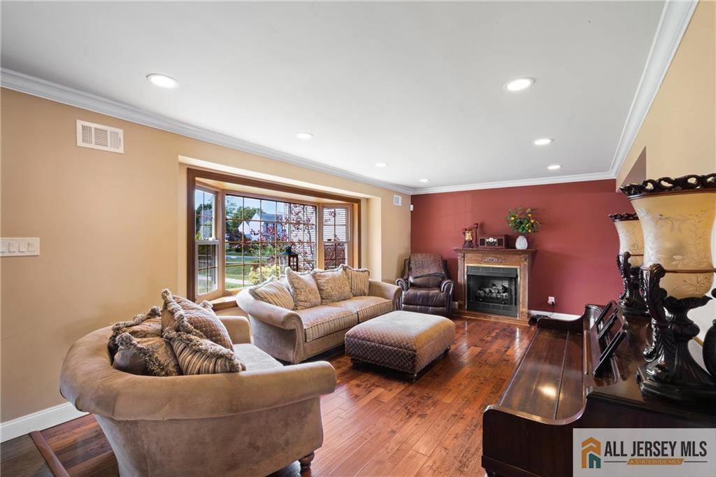 49 Lavender Drive, Edison, New Jersey image 6