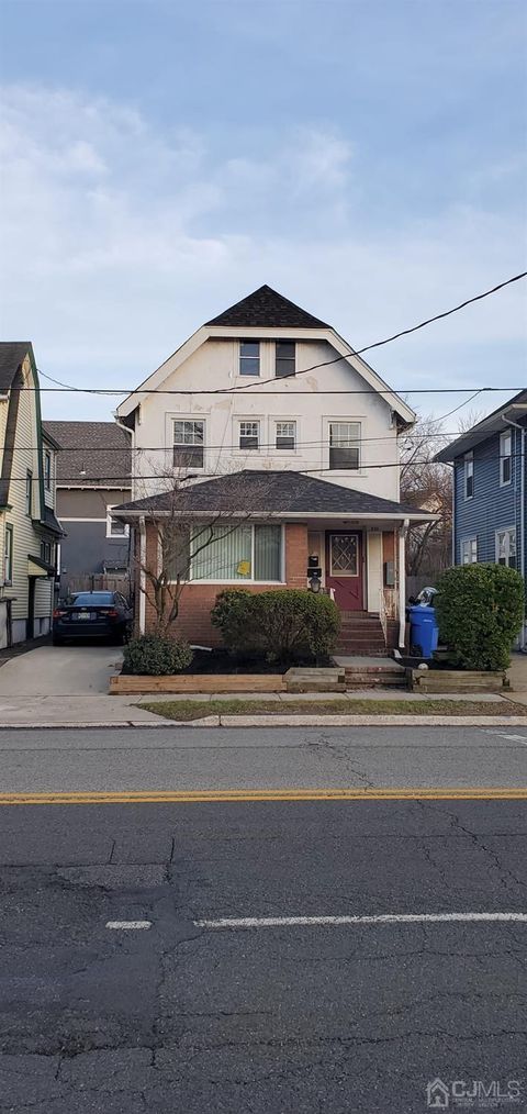 MLS: 2512193R