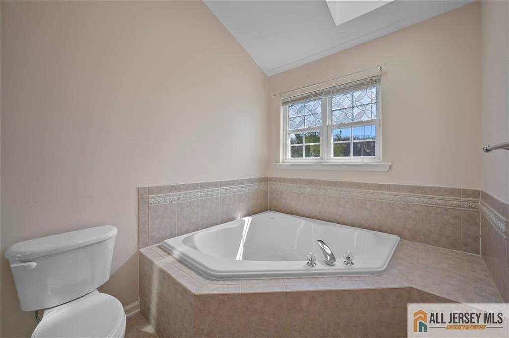21 Capica Court #89, South Amboy, New Jersey image 20