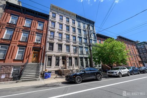 Condo For Sale - 1013 Park Avenue #1L<br/> Hoboken, NJ 07030