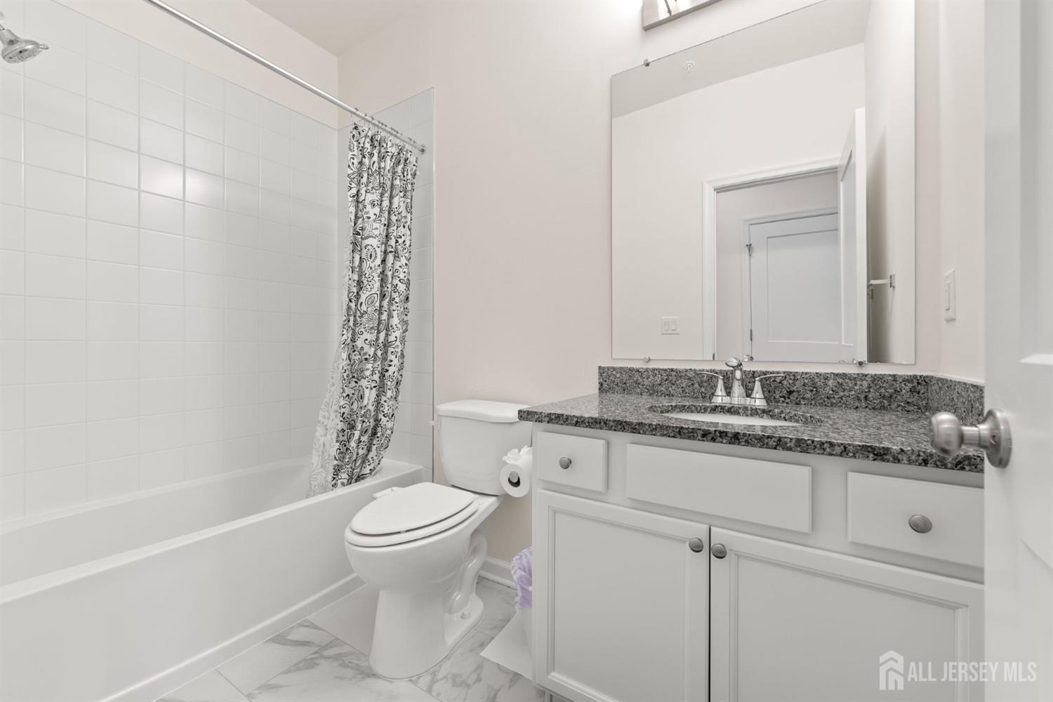 70 Depot Way, Dunellen, New Jersey image 24