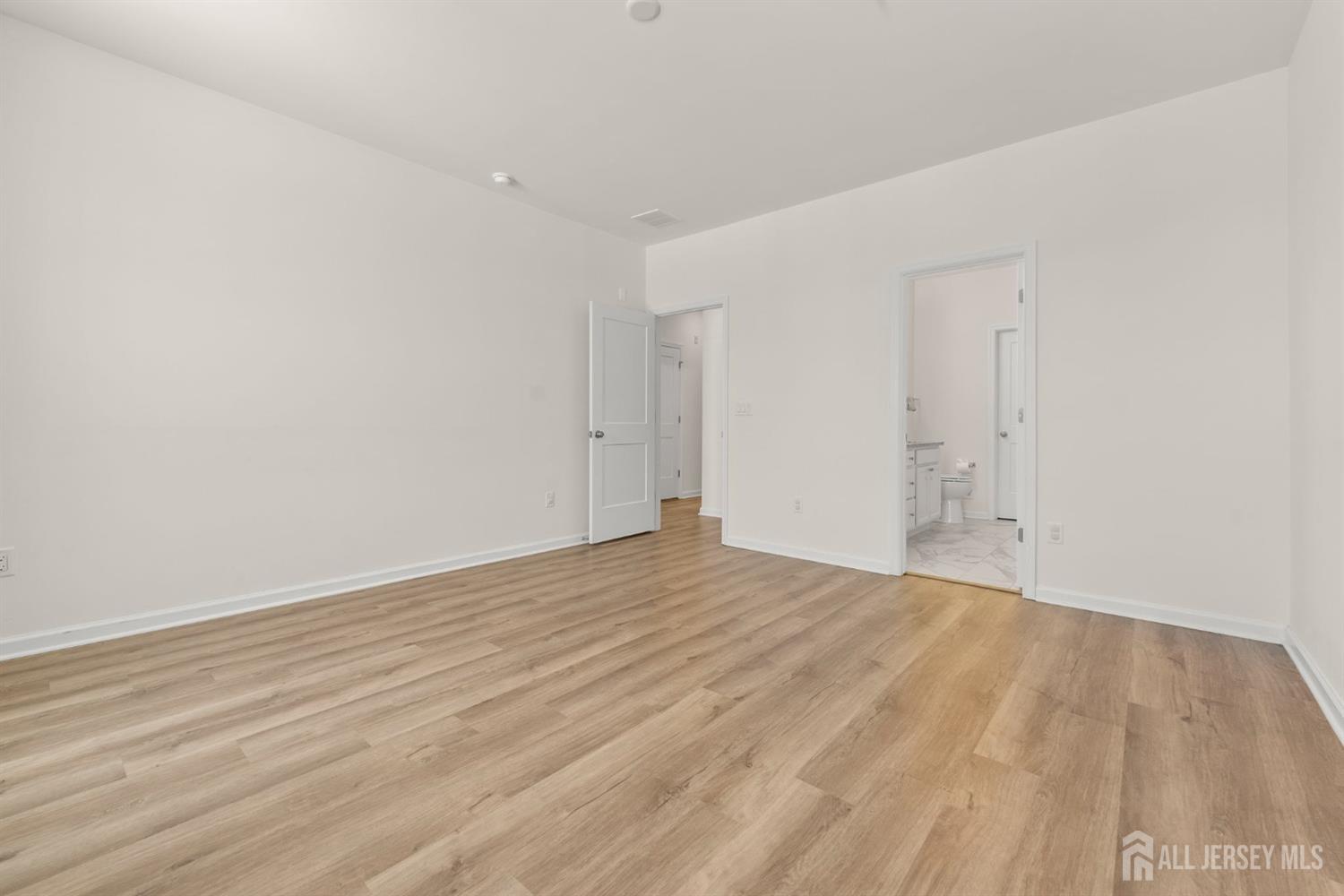 70 Depot Way, Dunellen, New Jersey image 18