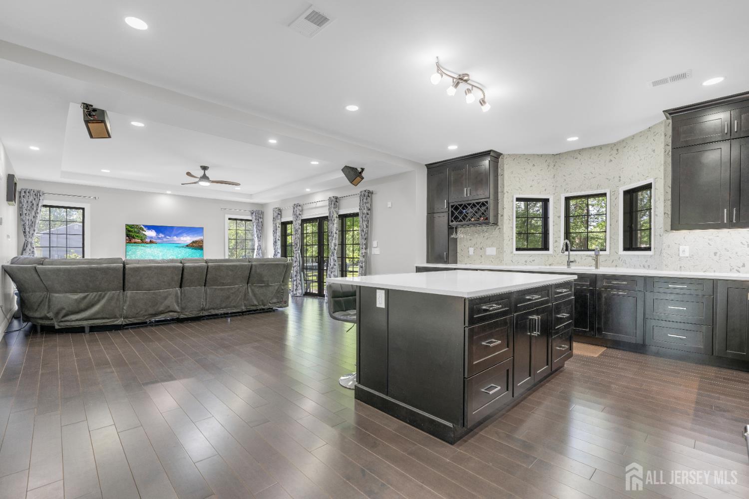 26 Mary Ellen Drive, Edison, New Jersey image 19