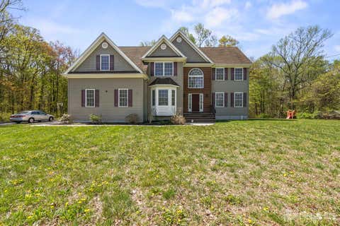 Homes For Sale - 39 Friendship Road<br/> Cranbury, NJ 08512