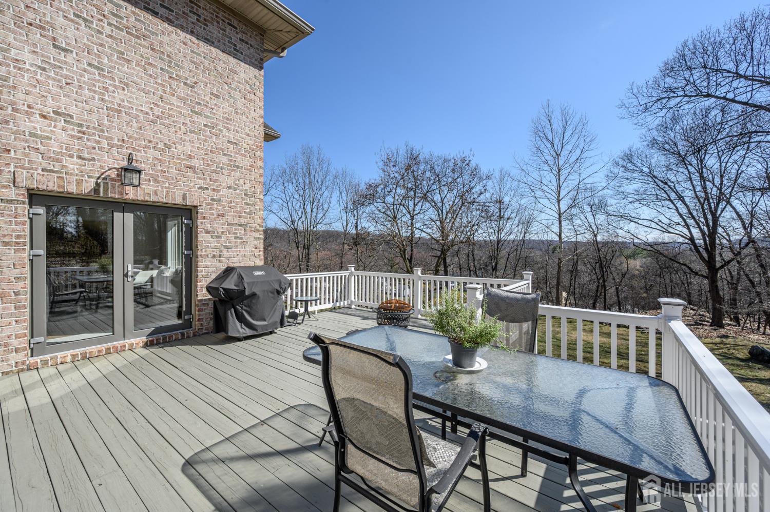 Woodland Park, New Jersey, 07424, United States, 5 Bedrooms Bedrooms, ,5 BathroomsBathrooms,Residential,Active,2035566
