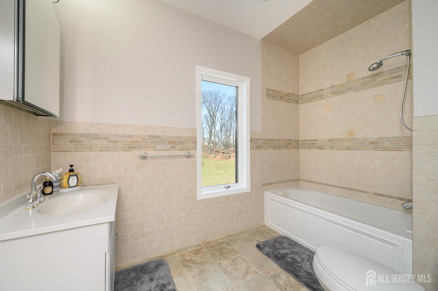 Woodland Park, New Jersey, 07424, United States, 5 Bedrooms Bedrooms, ,5 BathroomsBathrooms,Residential,Active,2035566