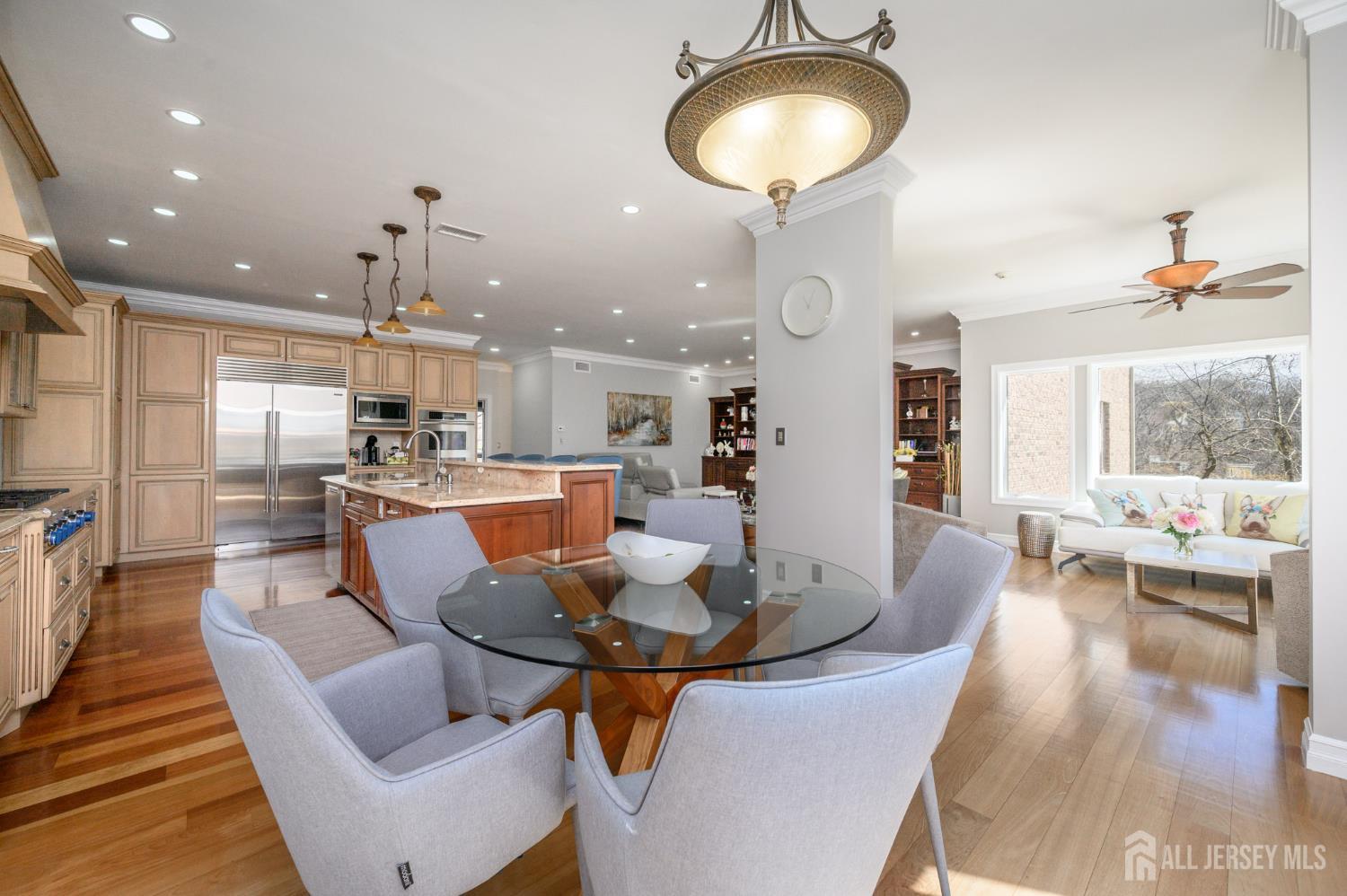 Woodland Park, New Jersey, 07424, United States, 5 Bedrooms Bedrooms, ,5 BathroomsBathrooms,Residential,Active,2035566