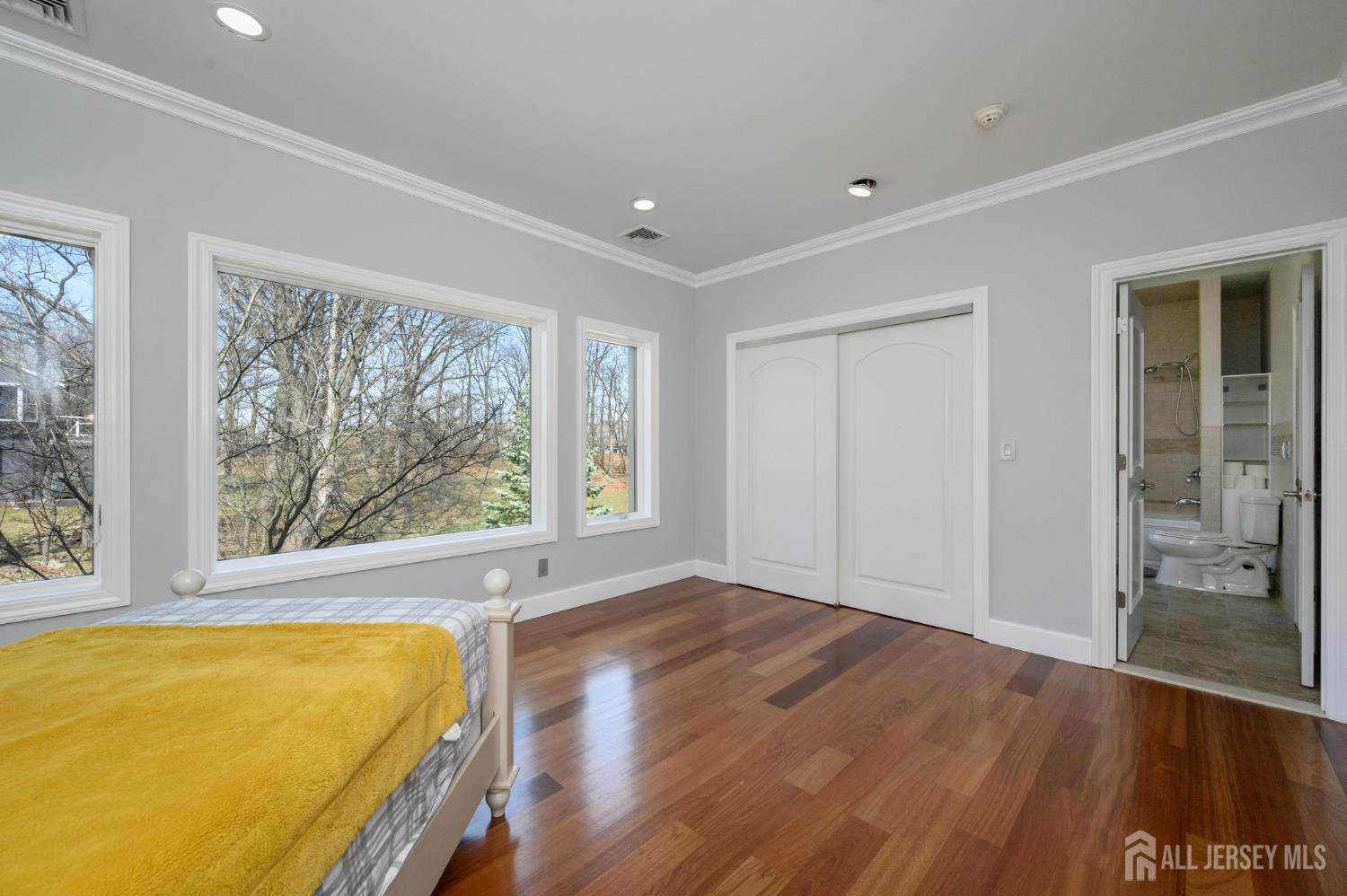 Woodland Park, New Jersey, 07424, United States, 5 Bedrooms Bedrooms, ,5 BathroomsBathrooms,Residential,Active,2035566