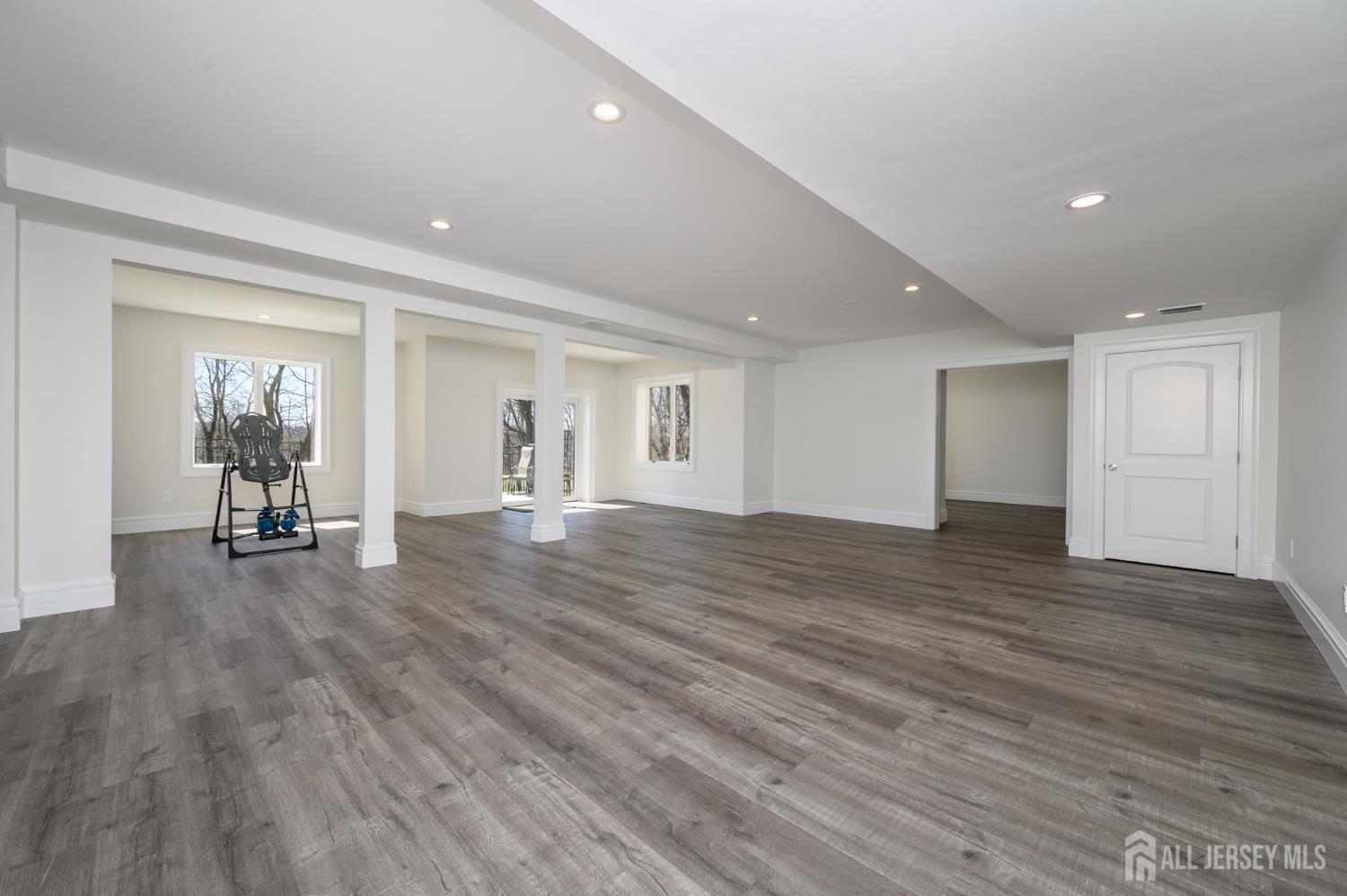 Woodland Park, New Jersey, 07424, United States, 5 Bedrooms Bedrooms, ,5 BathroomsBathrooms,Residential,Active,2035566