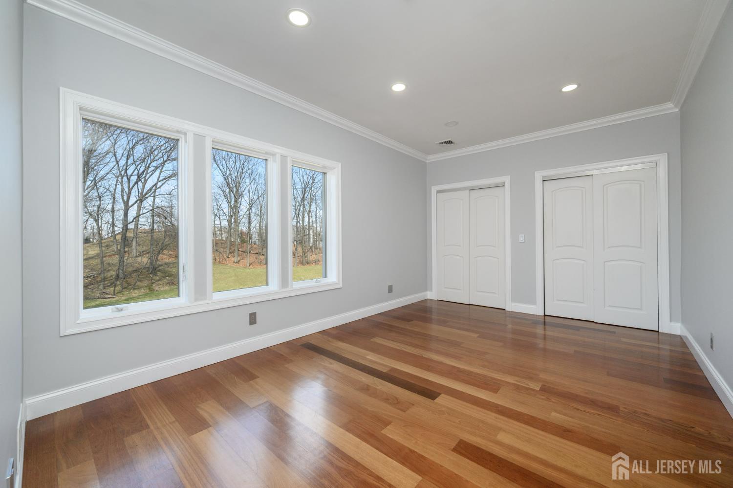 Woodland Park, New Jersey, 07424, United States, 5 Bedrooms Bedrooms, ,5 BathroomsBathrooms,Residential,Active,2035566