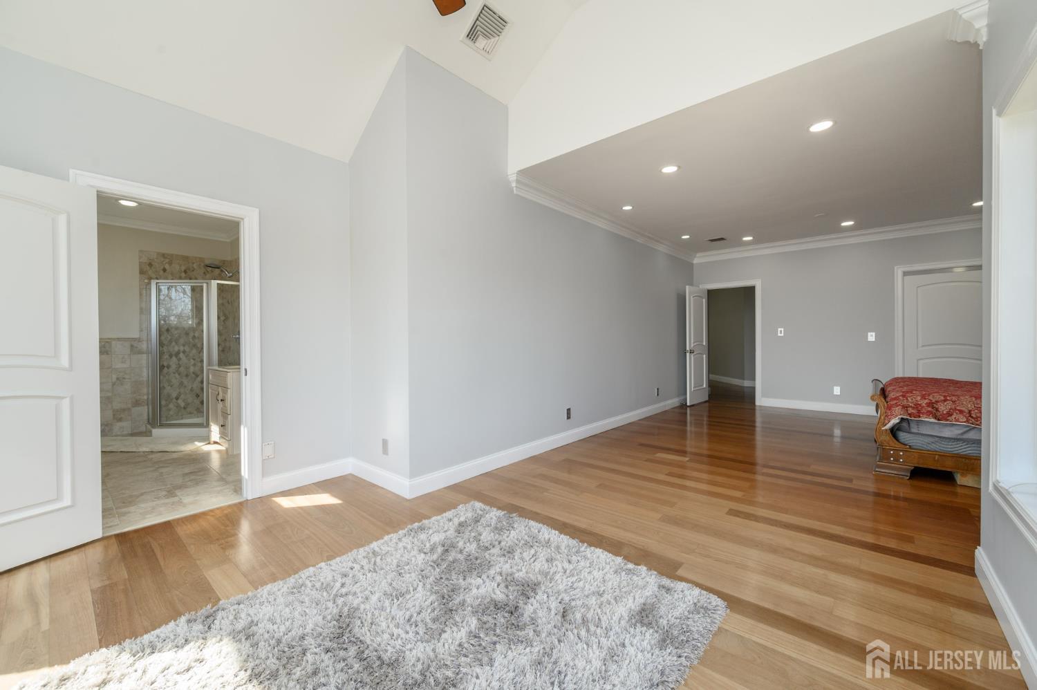 Woodland Park, New Jersey, 07424, United States, 5 Bedrooms Bedrooms, ,5 BathroomsBathrooms,Residential,Active,2035566