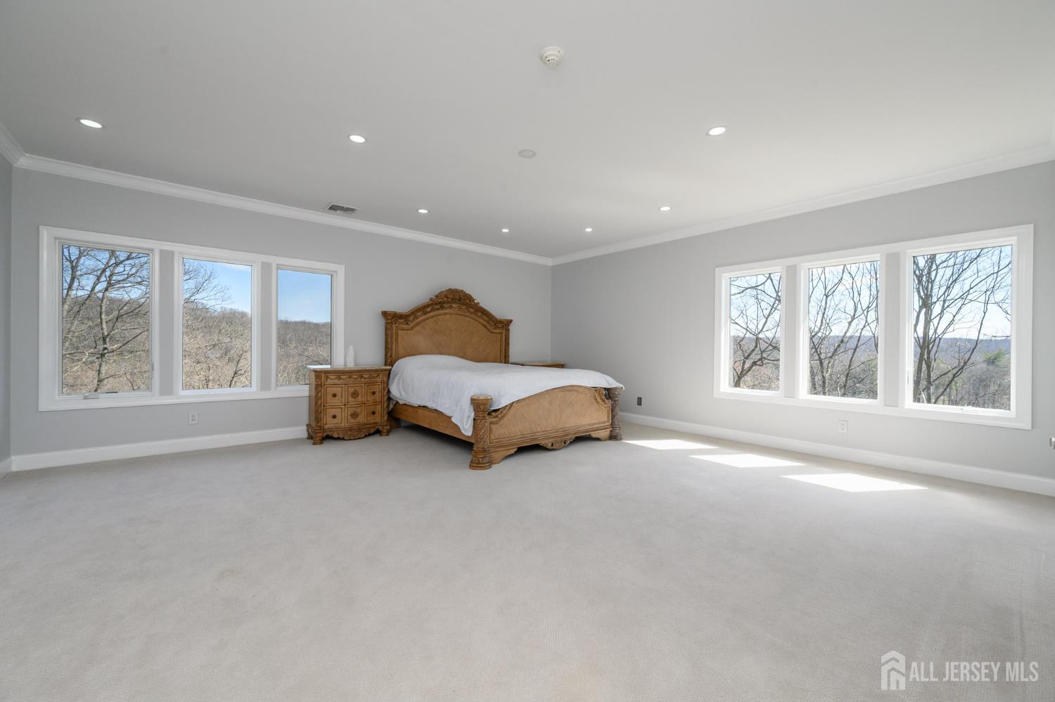 Woodland Park, New Jersey, 07424, United States, 5 Bedrooms Bedrooms, ,5 BathroomsBathrooms,Residential,Active,2035566