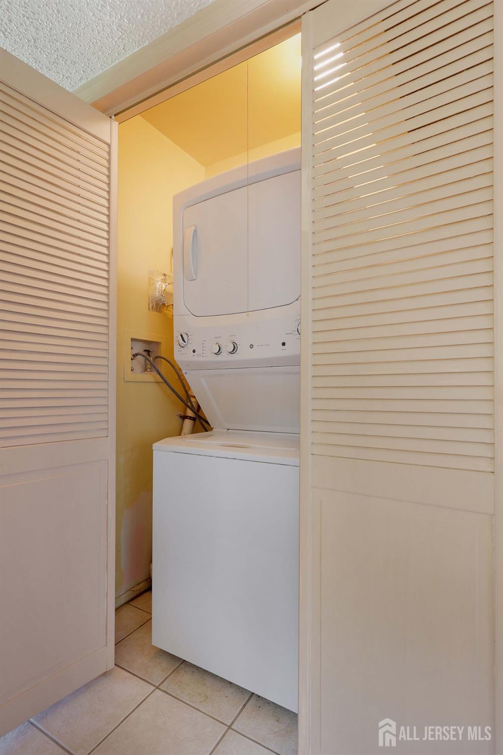 163 Baron Lane, East Brunswick, New Jersey image 13