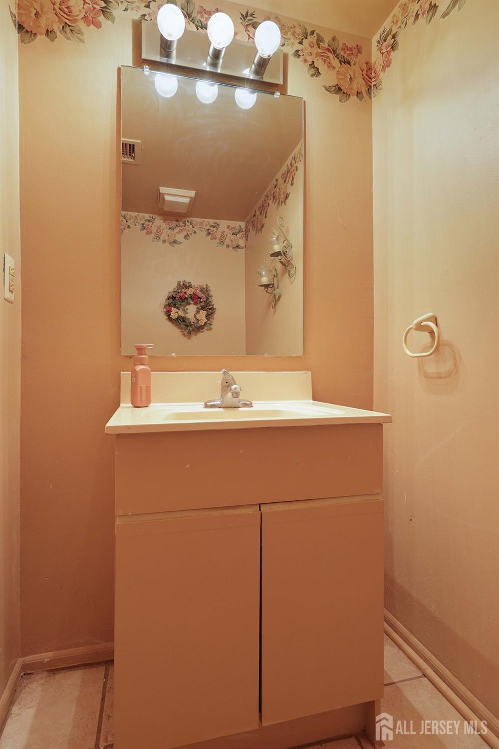 163 Baron Lane, East Brunswick, New Jersey image 14