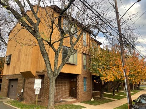 Condo For Sale - 81 Redmond Street<br/> New Brunswick, NJ 08901