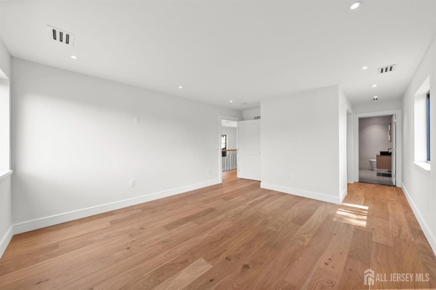 4 Penny Court, East Brunswick, New Jersey image 36