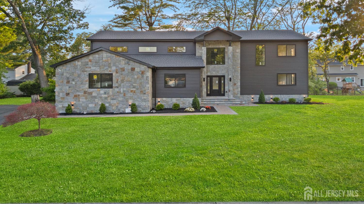 4 Penny Court, East Brunswick, New Jersey image 2