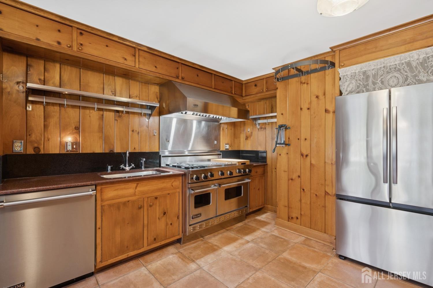 75 N Main Street, Cranbury, New Jersey image 12