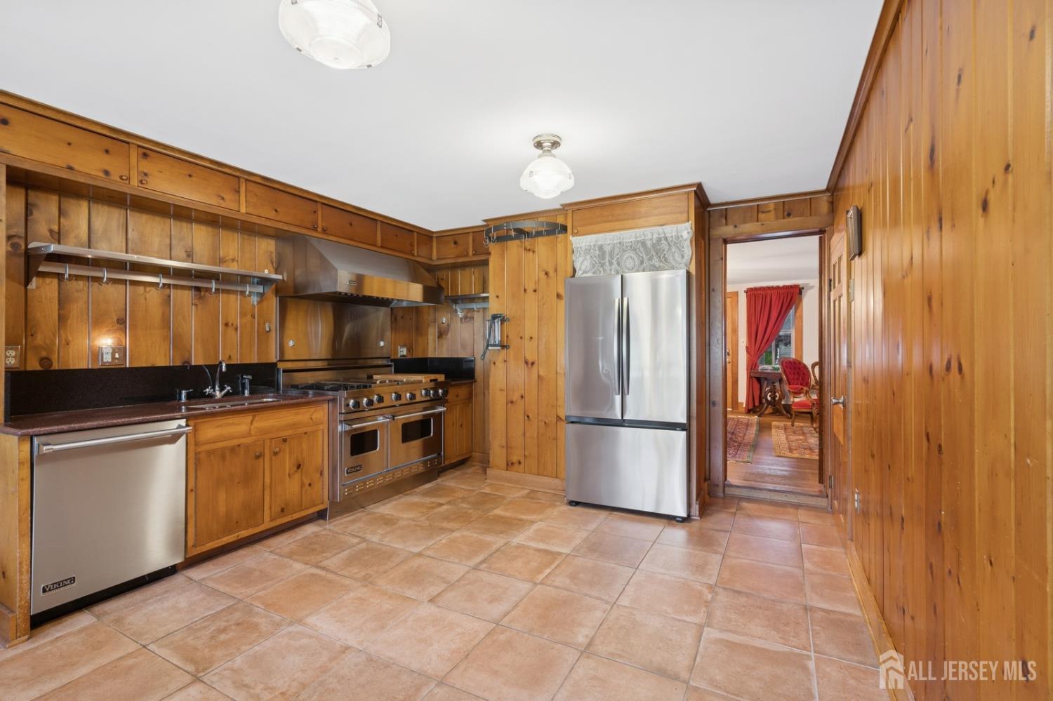 75 N Main Street, Cranbury, New Jersey image 11