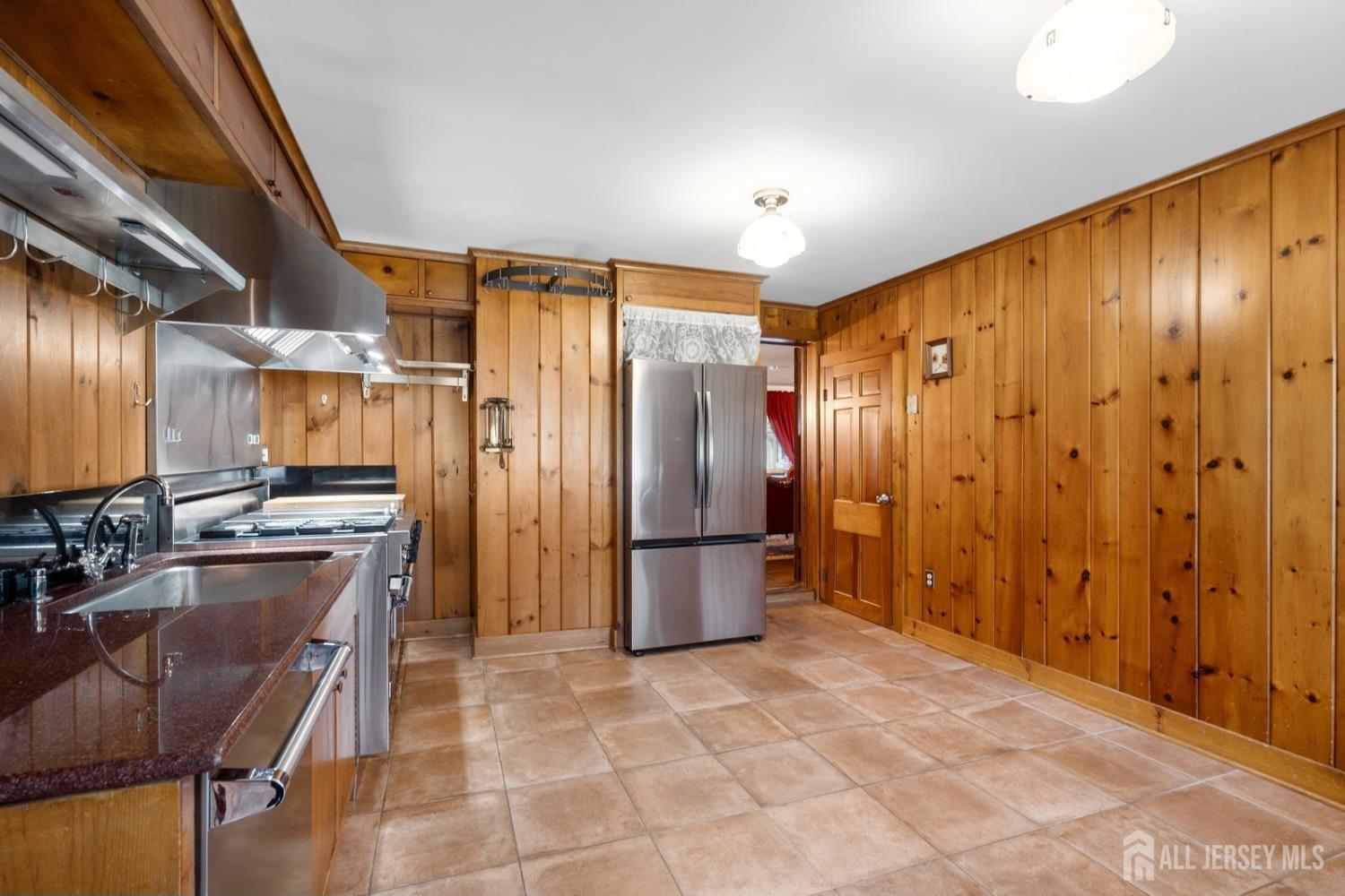 75 N Main Street, Cranbury, New Jersey image 13