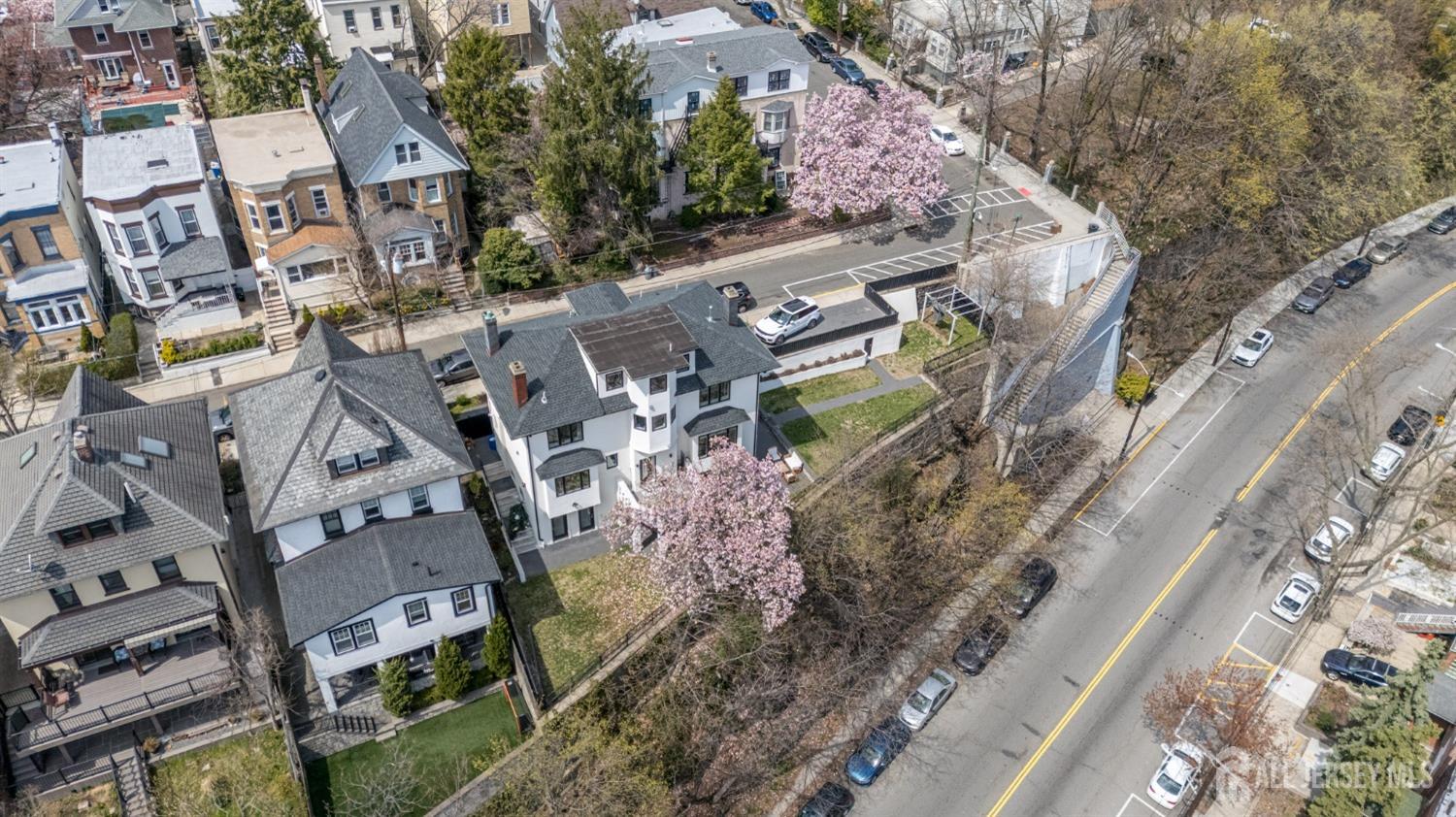 88 Sterling Avenue, Weehawken, New Jersey image 37