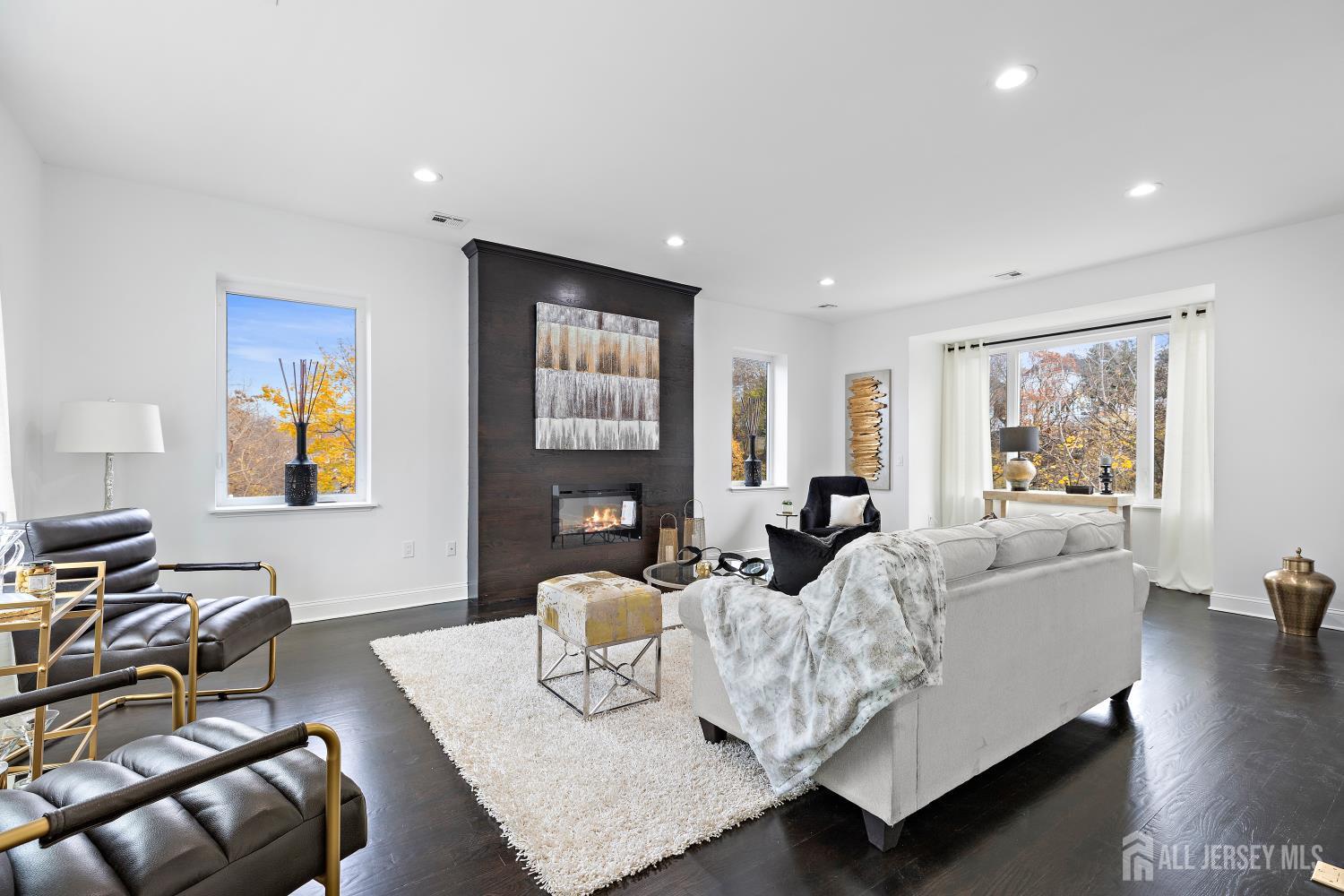 88 Sterling Avenue, Weehawken, New Jersey image 4