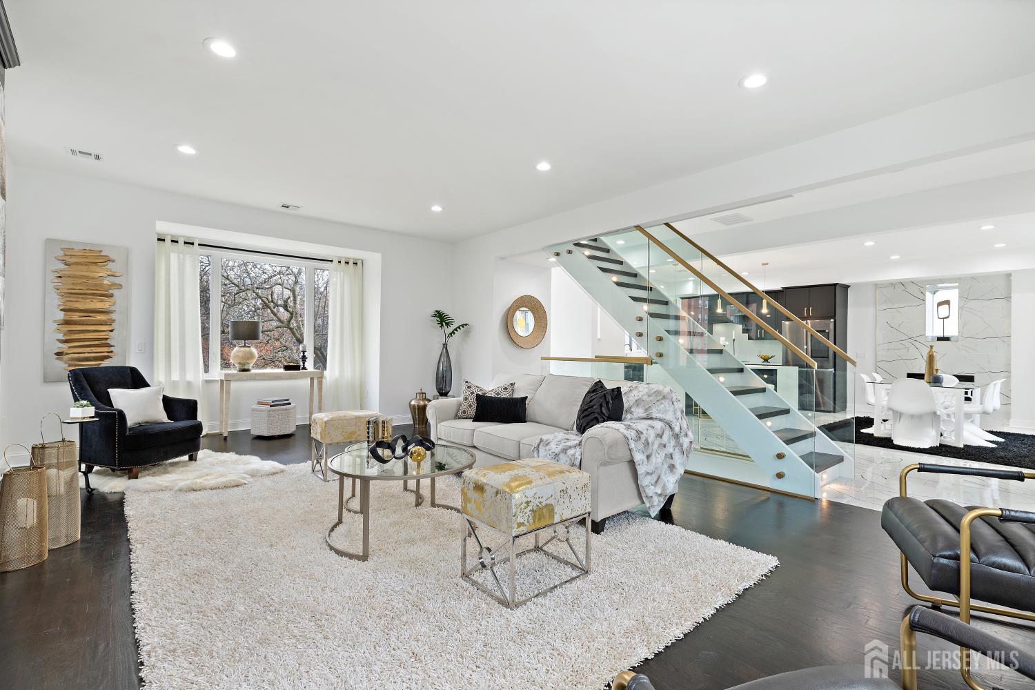 88 Sterling Avenue, Weehawken, New Jersey image 7
