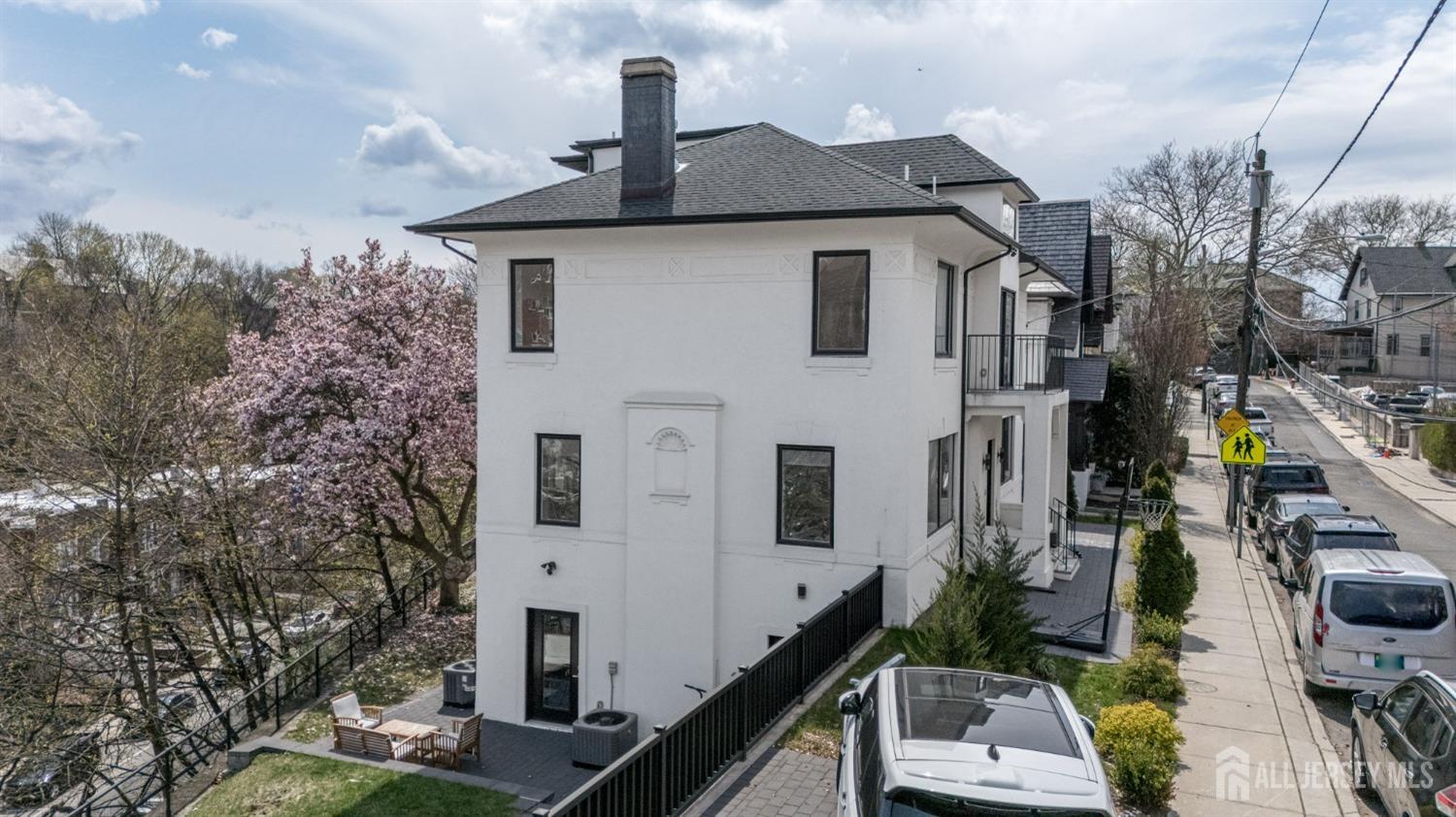 88 Sterling Avenue, Weehawken, New Jersey image 35
