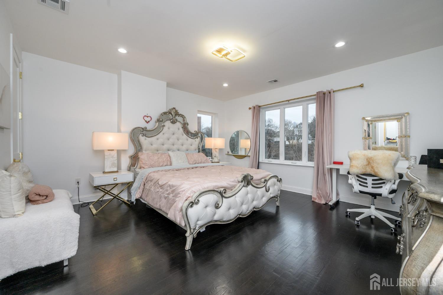 88 Sterling Avenue, Weehawken, New Jersey image 13