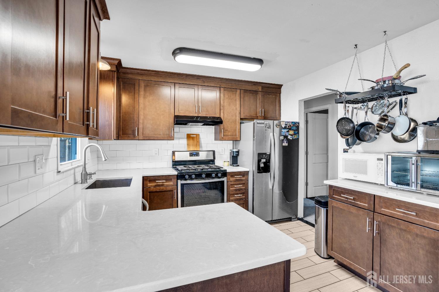 835 Summerfield Avenue, Old Bridge, New Jersey image 7