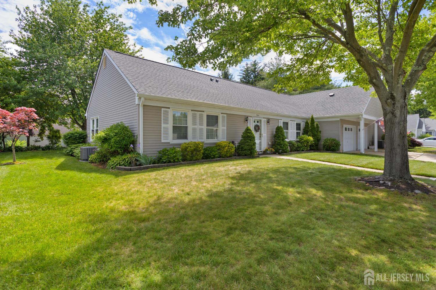 716 Victoria Court A
