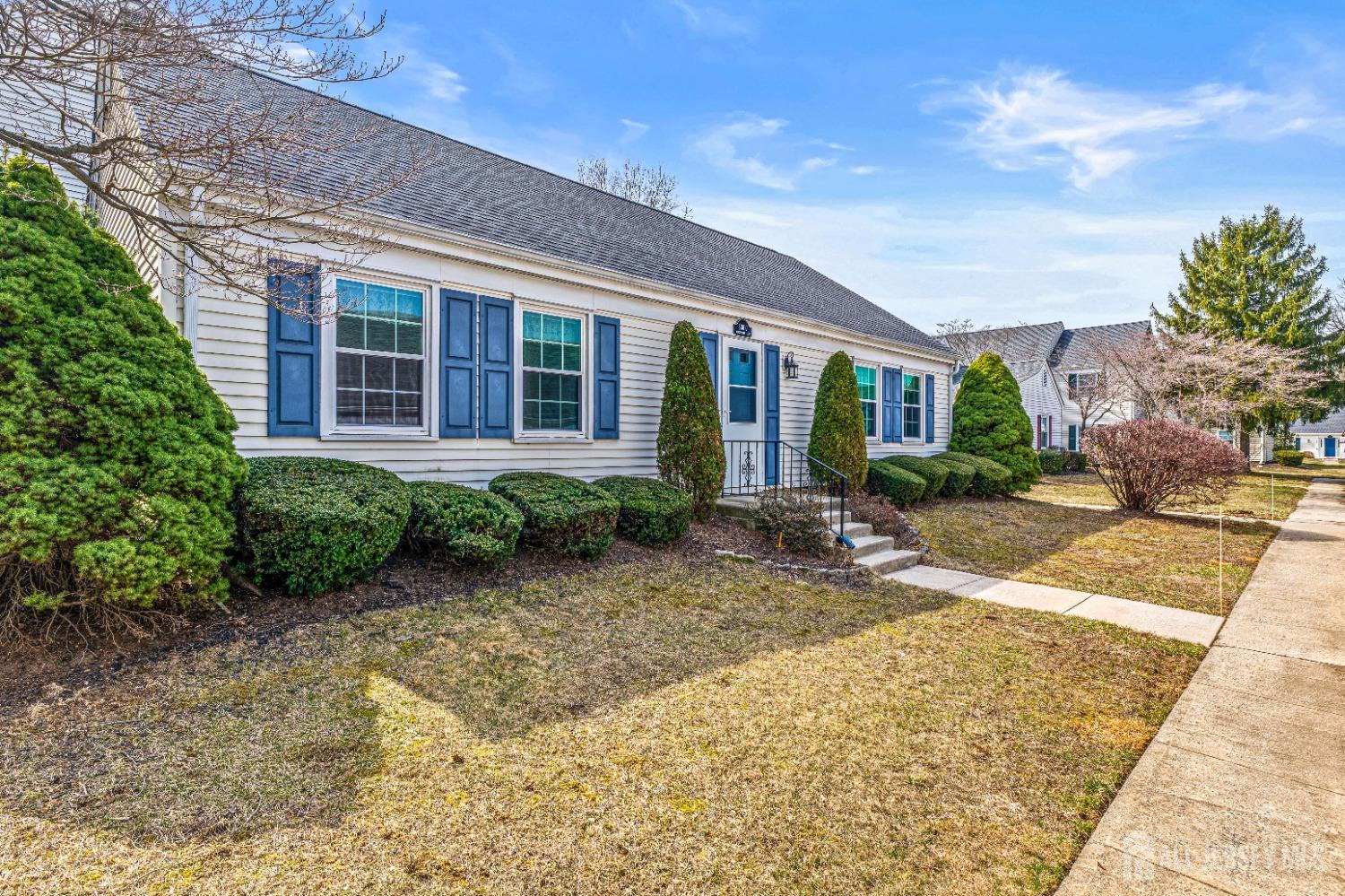 608 Winchester Lane #C, Monroe Township, New Jersey image 2
