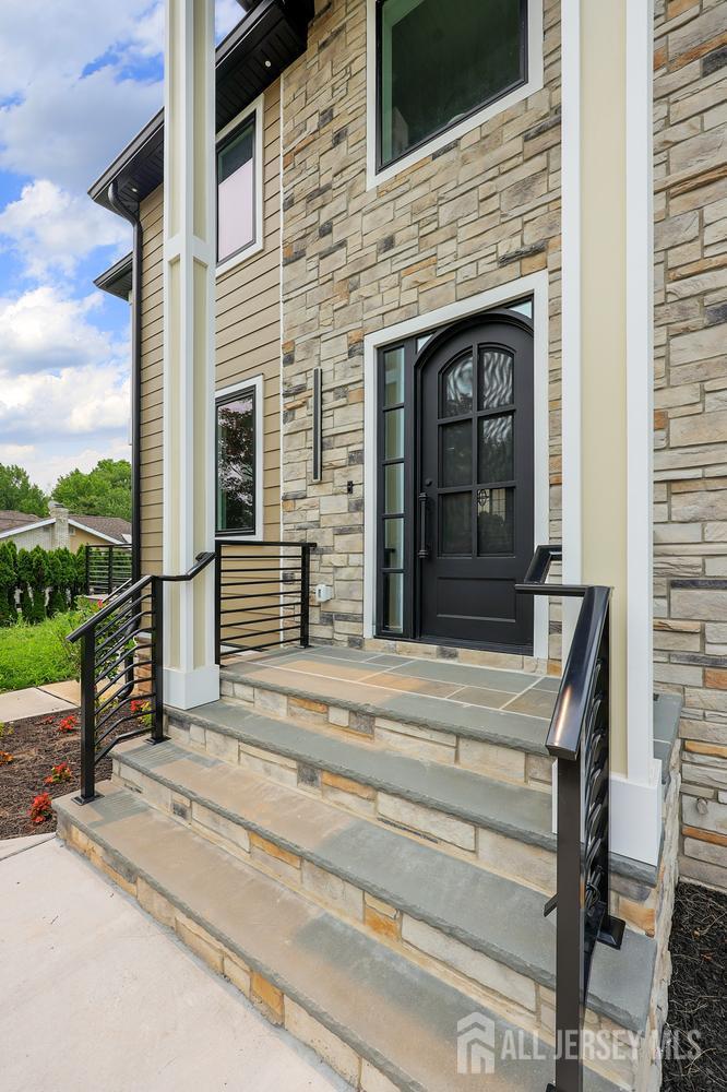 141 Lund Avenue